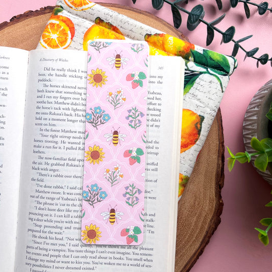 Buzz & Bloom Bookmark